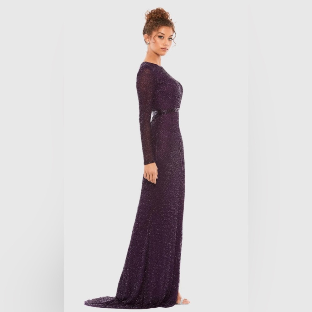 Beaded High Neck Long Sleeve Gown With Detailed Belt Size 14